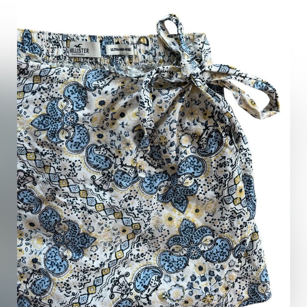 NWT Hollister Paisley Skort - Picture 4 of 8